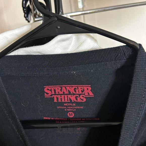 Stranger Things long sleeves - Picture 3 of 3